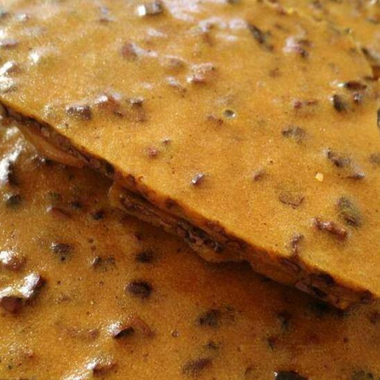 Sweet and Smoky Roasted Cocoa Nib Brittle - m2 Confections